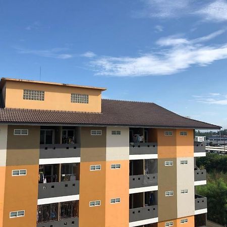 New Home Nakhon Chai Si Exterior photo